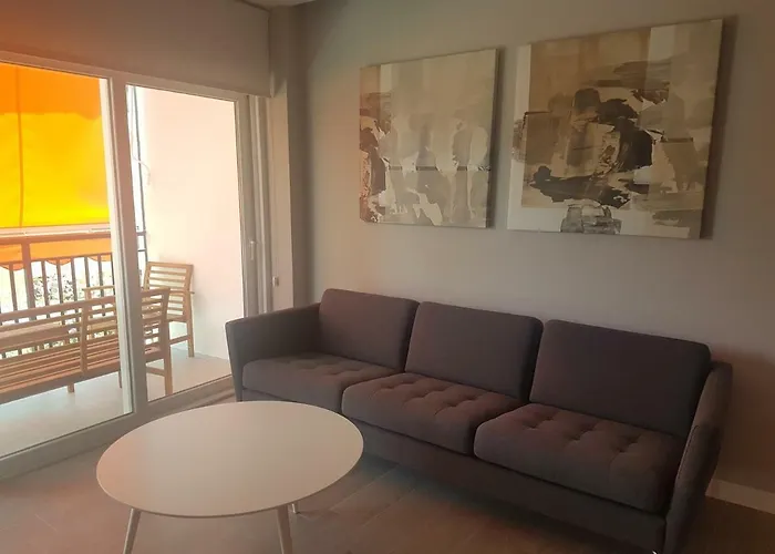 Cosy Flat Near The Beach & Town Centre * Фуэнхирола