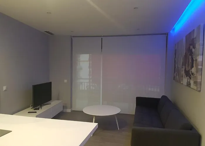 Апартаменты Cosy Flat Near The Beach & Town Centre Фуэнхирола